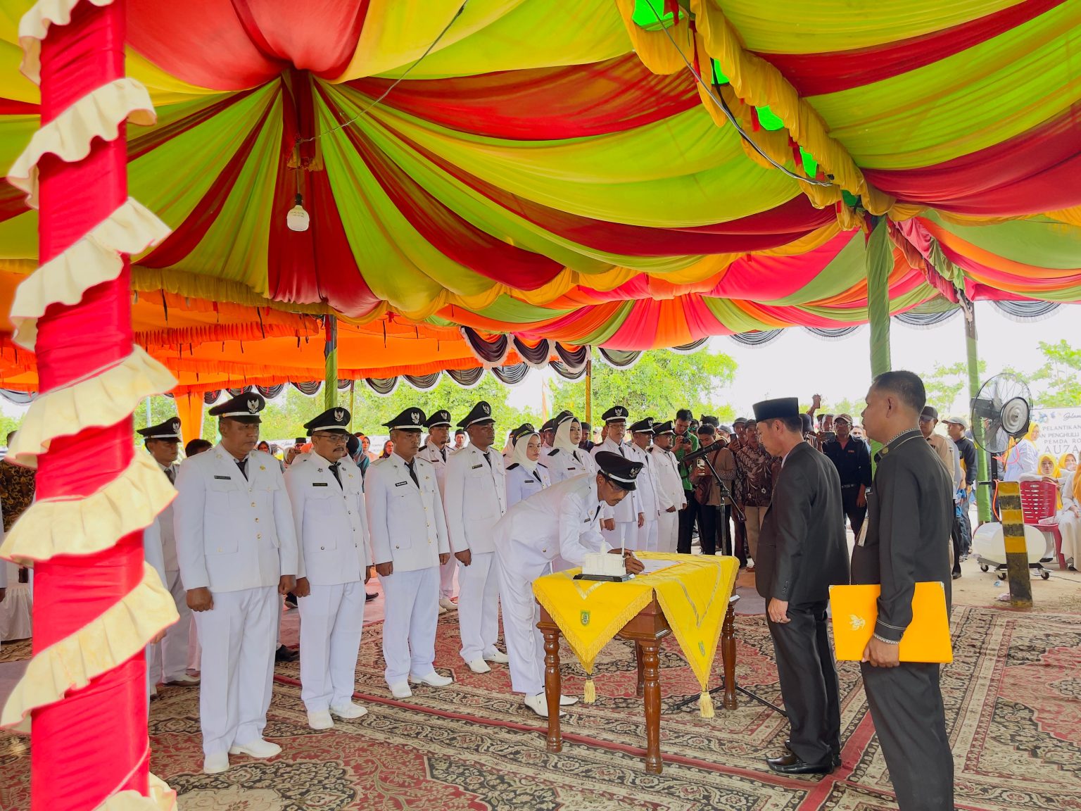 Pelantikan Pj Penghulu dari Lima Kecamatan, Bupati Rohil: Sudah Sesuai Dengan Aspirasi Masyarakat