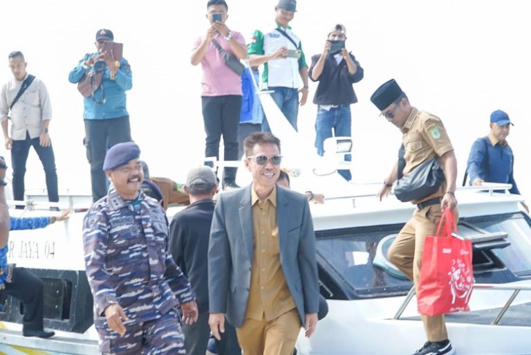 Bupati Afrizal Sintong : Pulau Jemur Merupakan Salah Satu Icon Rohil Dibidang Pariwisata